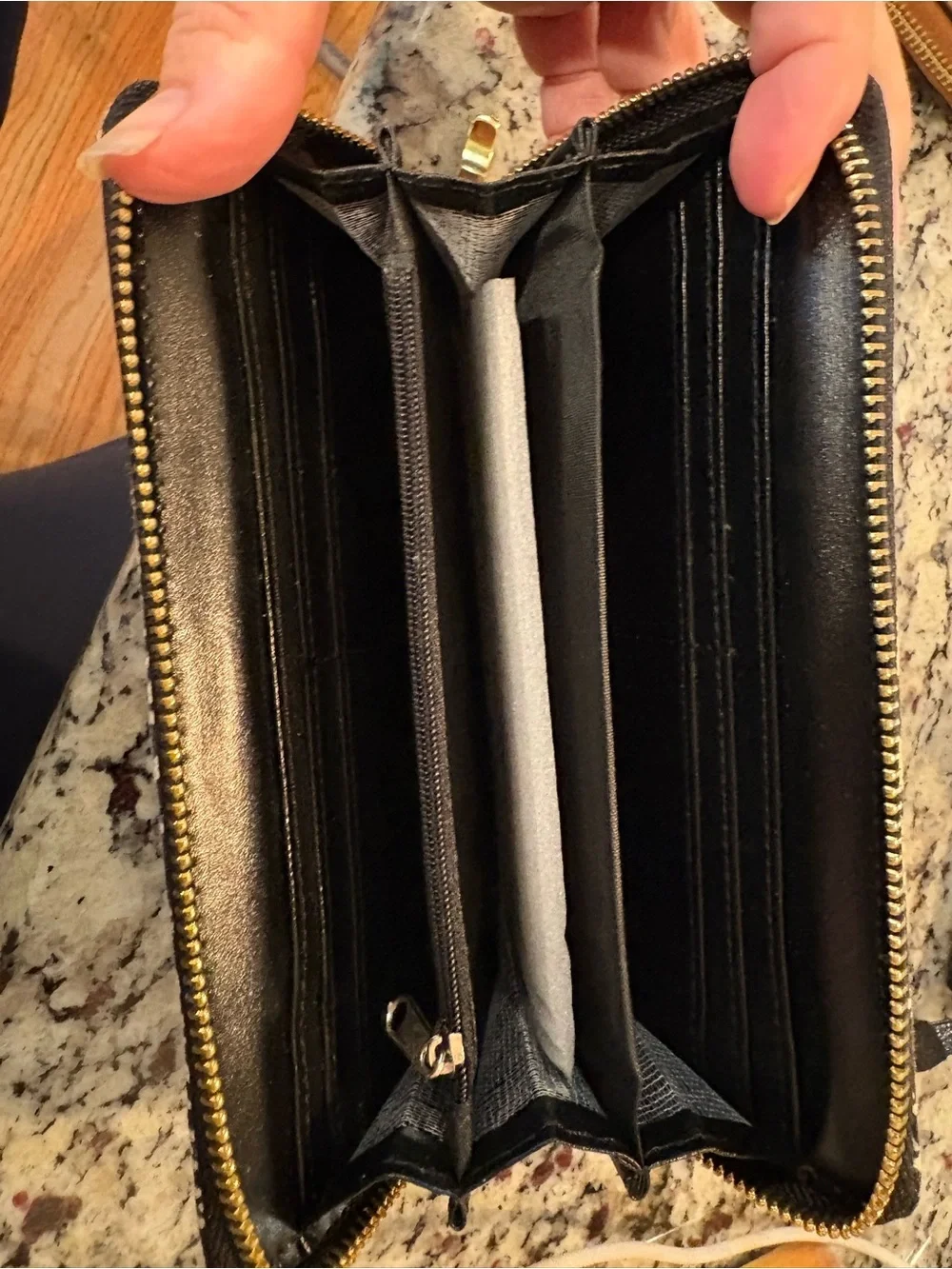 NWT Biloux & Terner Black & White Aztec Zip Wallet